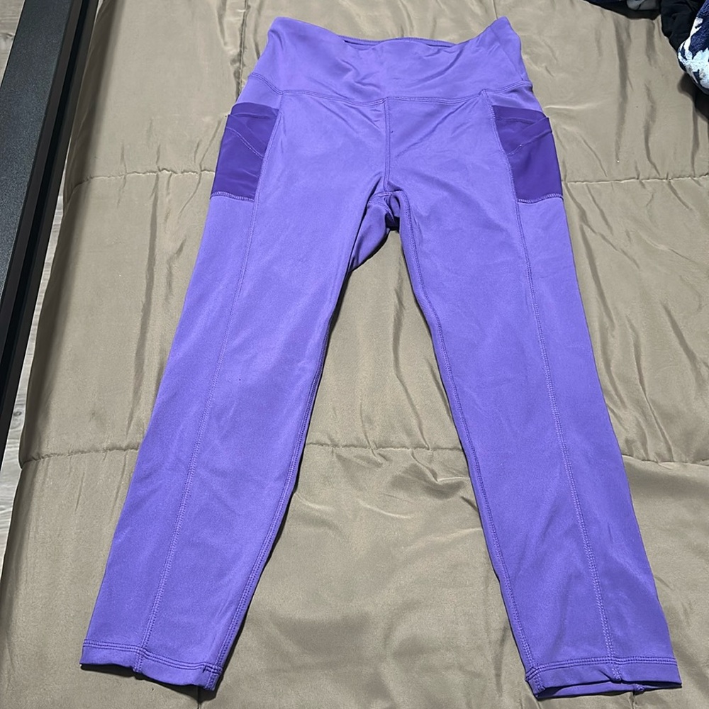 Purple Ebb and Flow Leggings. Size Medium.